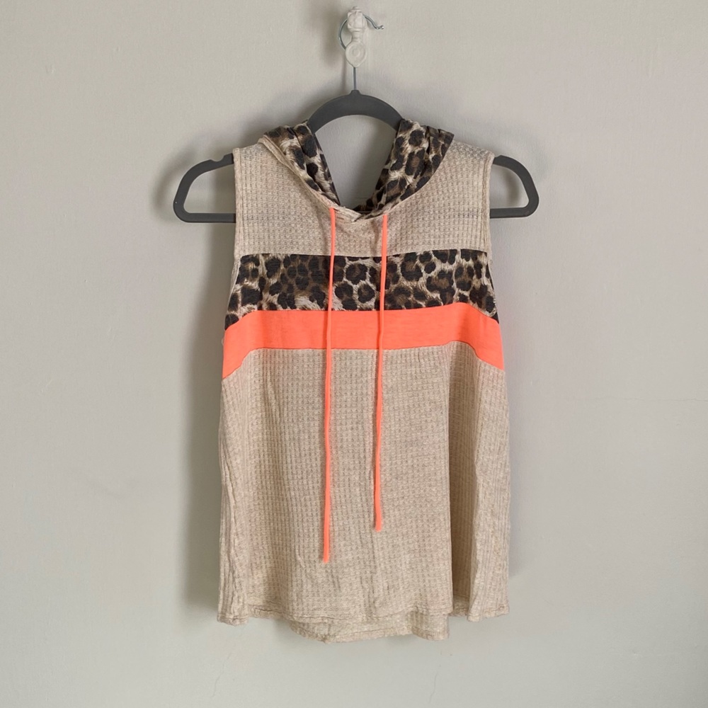 Animal print sleeveless top